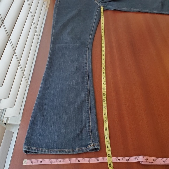 Old Navy The Flint - Picture 2 of 8